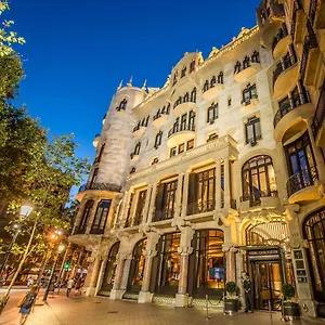 Casa Fuster G.l Monumento Barcelona